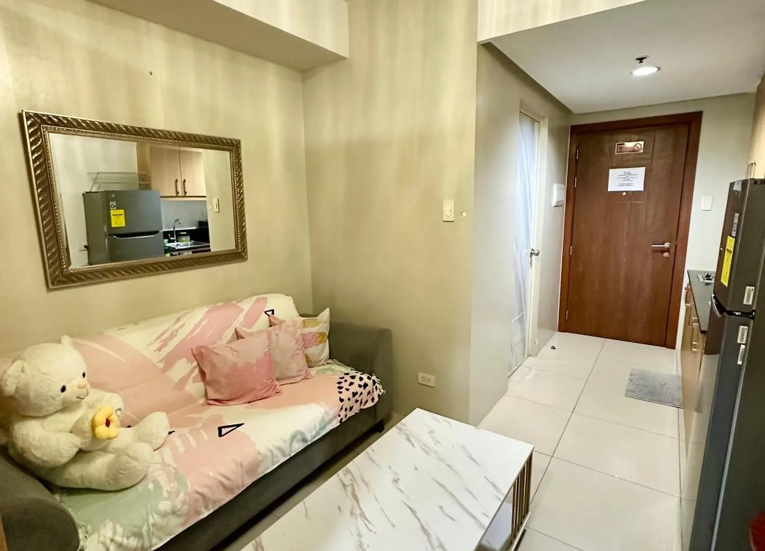 Kathys Crib 11Th Flr Aparthotel Manila