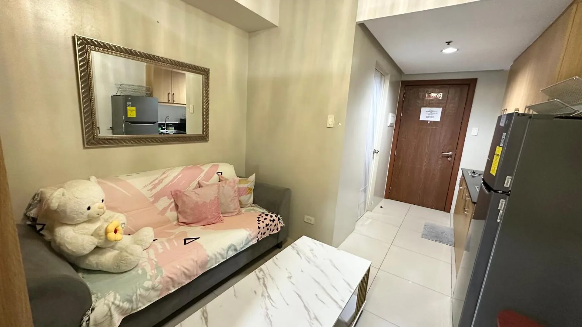 Kathys Crib 11Th Flr Aparthotel Manila Philippines